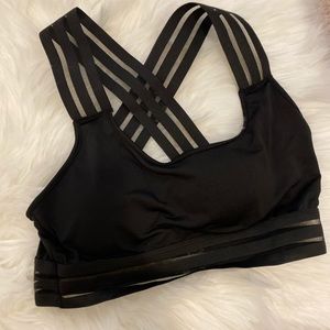 Black sports bra